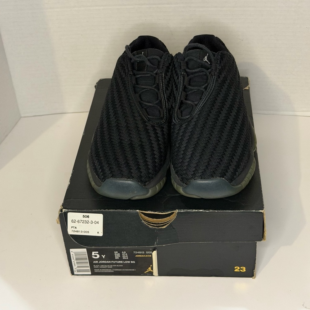 Jordan Future Black Sneakers BG 5Y